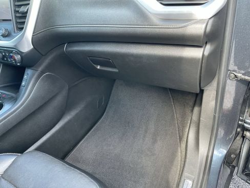 Used 2019 GMC Acadia SLT AWD/4WD image 36
