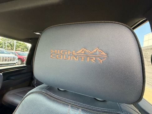 Used 2025 Chevrolet Silverado 3500 High Country w/ High Country Premium Package AWD/4WD image 11