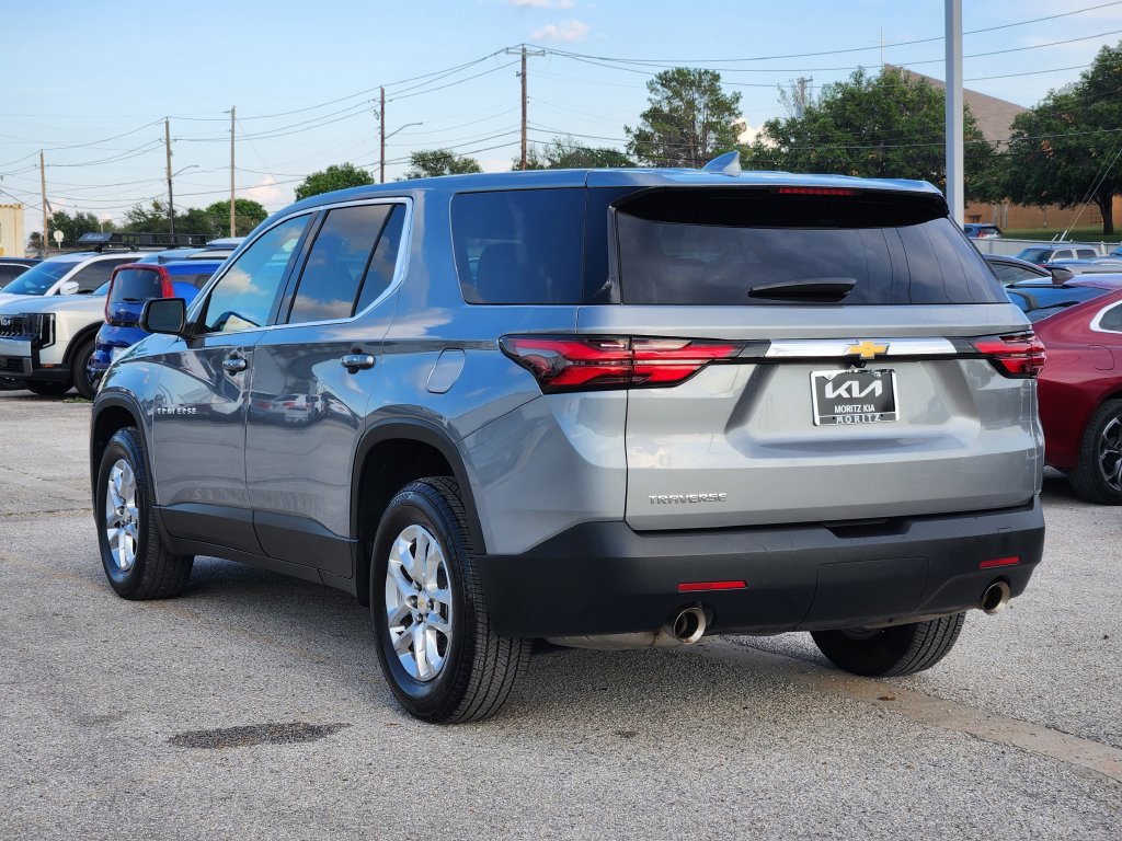 Used 2023 Chevrolet Traverse LS FWD image 7