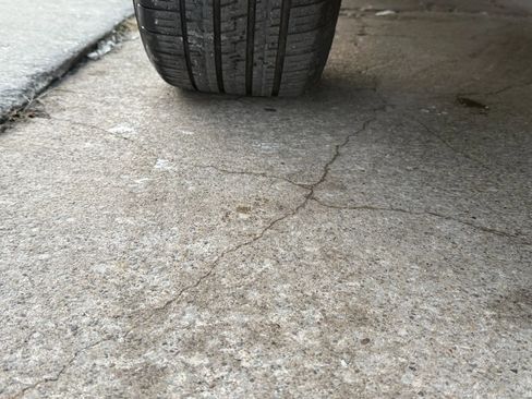 Used 2021 Volkswagen Tiguan SE R-Line image 52