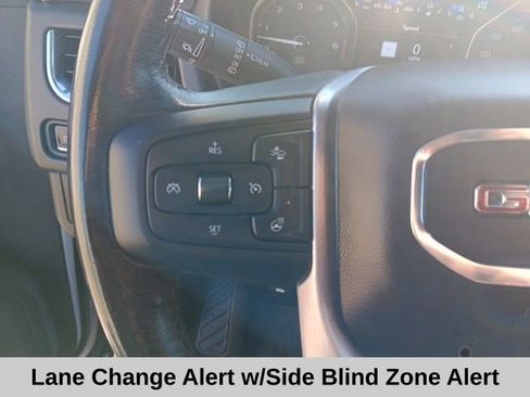 Used 2021 GMC Yukon SLT w/ SLT Premium Package image 13