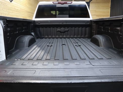 Used 2025 Chevrolet Silverado 2500 LTZ w/ LTZ Convenience Package AWD/4WD image 35