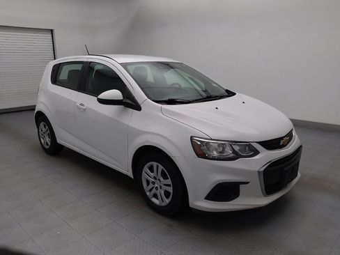 Used 2020 Chevrolet Sonic LT image 13