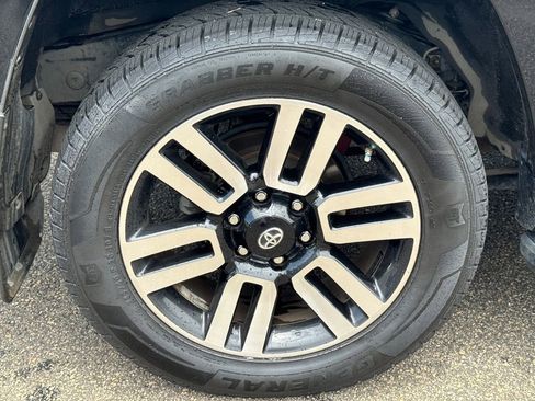 Used 2014 Toyota 4Runner Limited AWD/4WD image 17