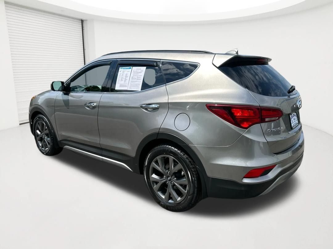 Used 2018 Hyundai Santa Fe Sport w/ 2.0T Ultimate Tech Package 05 AWD/4WD image 7