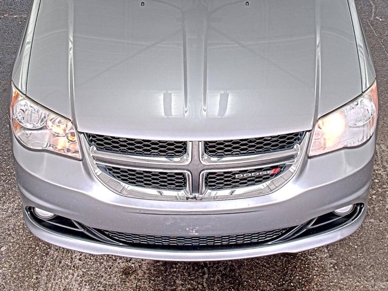 Used 2019 Dodge Grand Caravan SXT FWD image 6