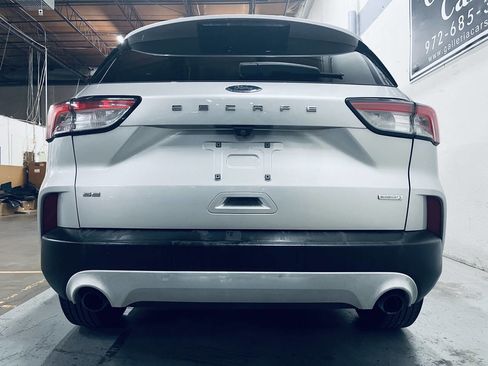 Used 2020 Ford Escape SE FWD image 6