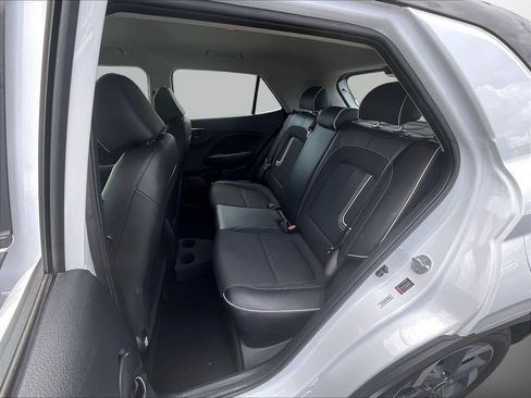 Certified 2022 Hyundai Venue Limited FWD image 21