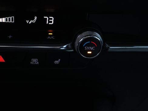 Used 2023 MAZDA MAZDA3 Hatchback w/ Appearance Package image 25