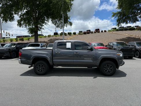 Used 2023 Toyota Tacoma SR5 AWD/4WD image 6