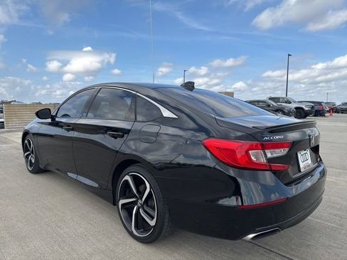 Used 2018 Honda Accord Sport image 5