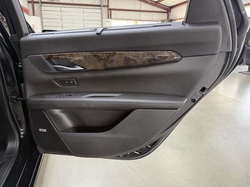 Used 2018 Cadillac CT6 Luxury image 15