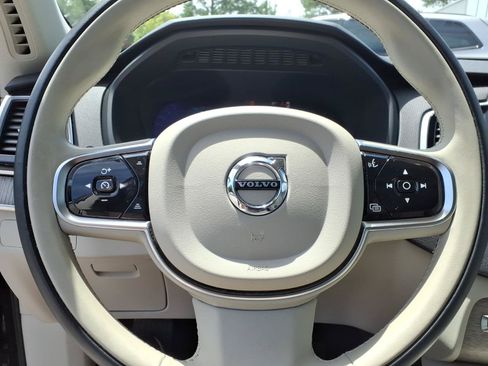 Used 2024 Volvo XC90 T8 Plus w/ Protection Package Premier AWD/4WD image 28
