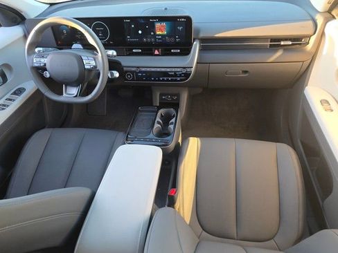 New 2025 Hyundai Ioniq 5 SEL image 17