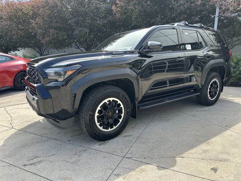 New 2026 Toyota 4Runner TRD Off-Road Premium AWD/4WD image 3