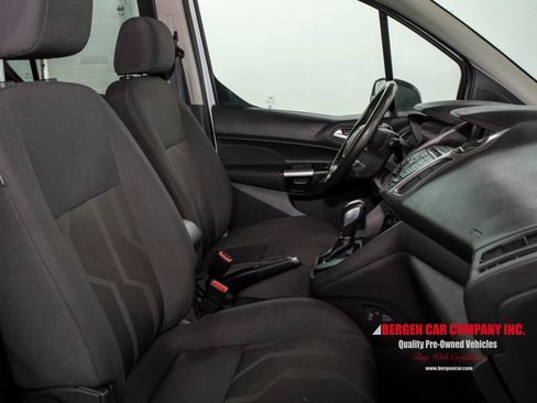 Used 2016 Ford Transit Connect XLT image 17
