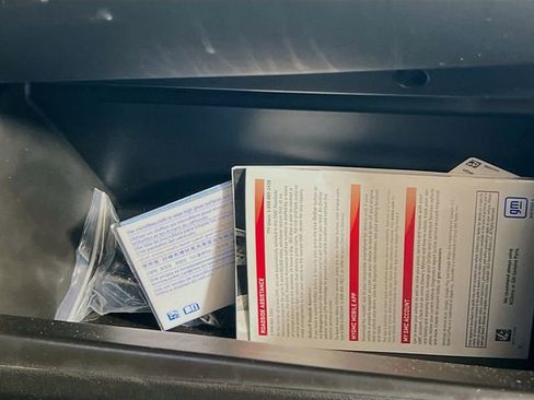 Used 2023 GMC Yukon AT4 image 31