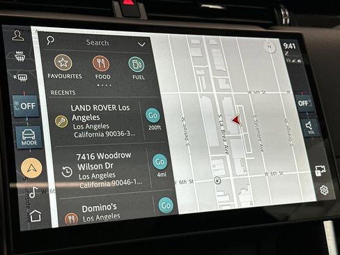 Used 2024 Land Rover Discovery Sport S image 21