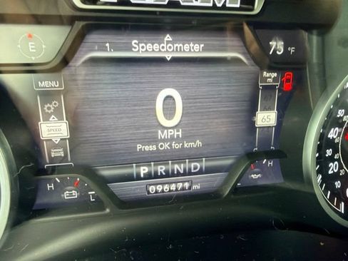 Used 2019 RAM 1500 Laramie AWD/4WD image 6