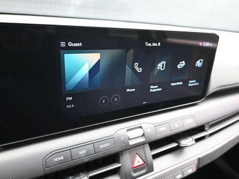 Used 2025 Kia K4 LXS image 18