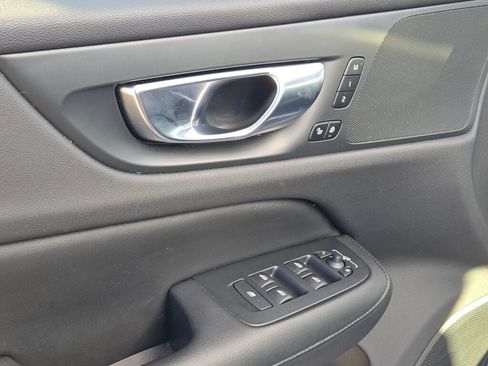 Used 2024 Volvo S60 B5 Core w/ Climate Package image 20