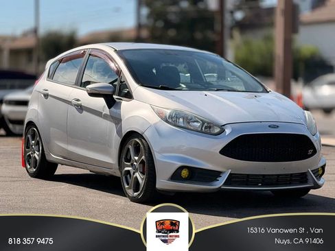 Used 2015 Ford Fiesta ST FWD image 1
