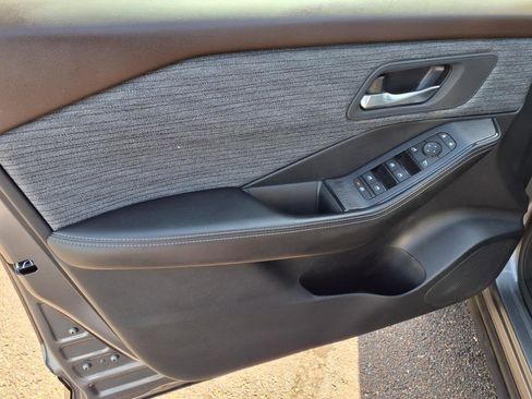 Certified 2023 Nissan Rogue SV image 10