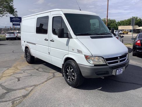 Used 2003 Dodge Sprinter 2500 RWD image 1