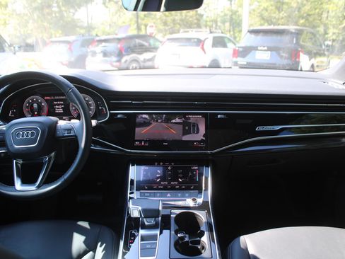 Used 2025 Audi Q7 3.0T Premium AWD/4WD image 28
