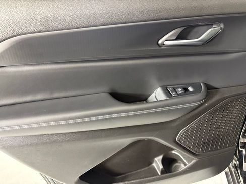 Used 2023 Jeep Grand Cherokee L Laredo image 34