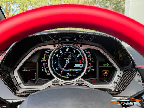 Used 2016 Lamborghini Aventador LP 700-4 image 14