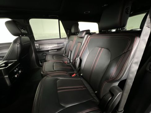 Used 2019 Ford Expedition Limited w/ Equipment Group 303A AWD/4WD image 25