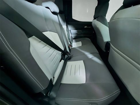 Used 2024 Toyota Tacoma TRD Sport image 23