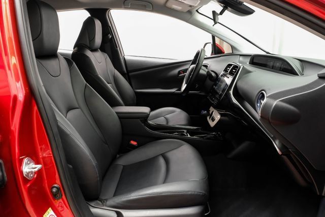 Used 2017 Toyota Prius Three Touring w/ Carpet Mat Package FWD image 36