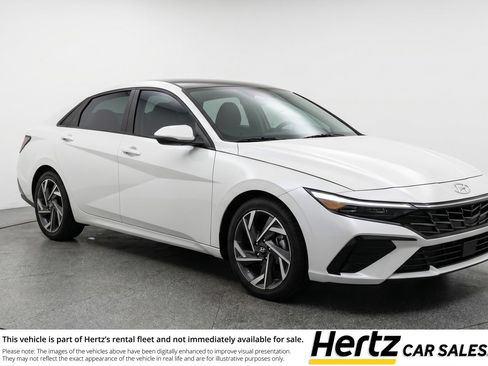 Used 2025 Hyundai Elantra SEL FWD image 1