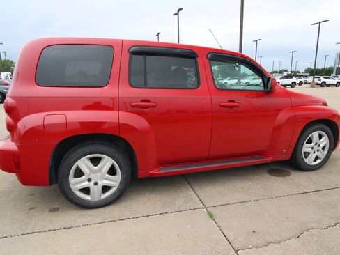 Used 2009 Chevrolet HHR LT FWD image 5
