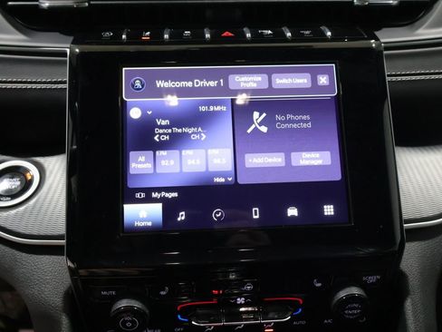 Used 2024 Jeep Grand Cherokee Altitude image 25