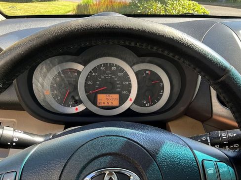 Used 2009 Toyota RAV4 Limited FWD image 13