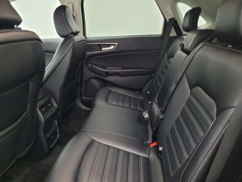 Used 2024 Ford Edge SEL image 18