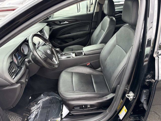 Used 2018 Buick Regal Essence w/ Sights and Sounds Package AWD/4WD image 14