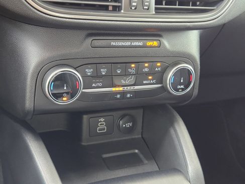 Used 2025 Ford Escape Active FWD image 17