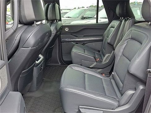New 2025 Lincoln Navigator L Reserve w/ Jet Appearance Package image 7