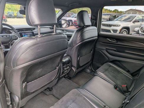 Certified 2024 Jeep Grand Cherokee L Laredo image 25