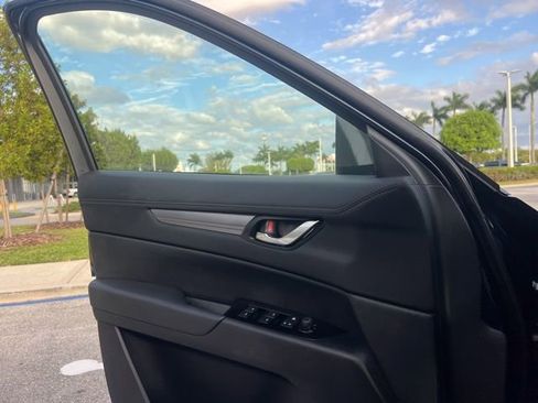 Used 2025 MAZDA CX-5 AWD 2.5 S w/ Preferred Package image 31