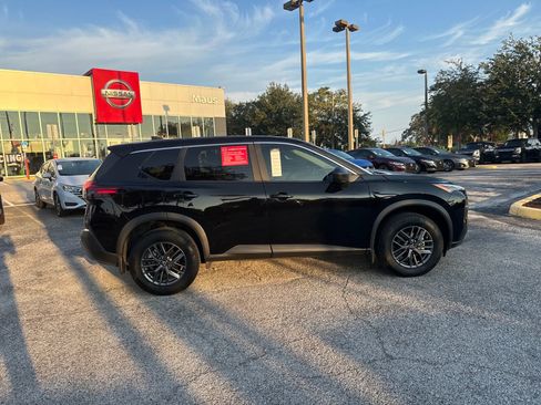 Certified 2023 Nissan Rogue S image 4