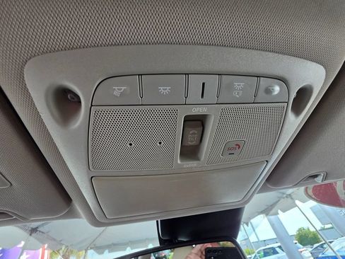Used 2019 Nissan Rogue SL w/ Premium Package FWD image 31