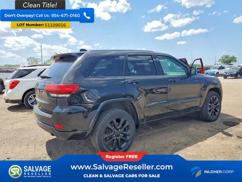 Used 2017 Jeep Grand Cherokee Altitude AWD/4WD image 4