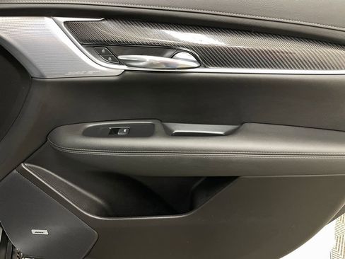 Used 2024 Cadillac XT6 Sport image 44