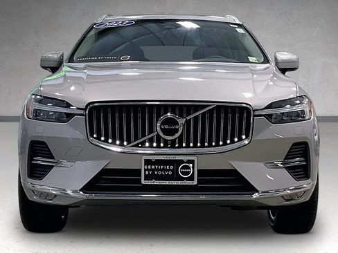 Certified 2023 Volvo XC60 B5 Ultimate w/ Climate Package AWD/4WD image 2