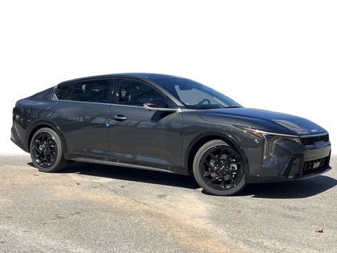 New 2025 Kia K4 GT-Line Turbo image 2